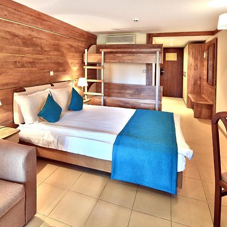 Les Magnolias Hotel Πριμόρσκο Εξωτερικό φωτογραφία